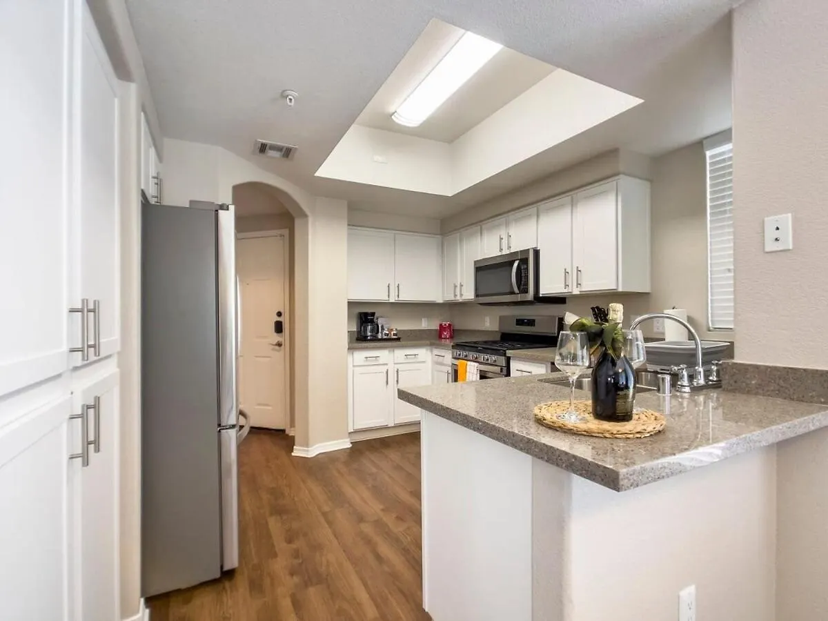 Kierland Commons Cozysuites With Heated Pool, Gym! Σκότσντεϊλ 0*,  Ηνωμένες Πολιτείες της Αμερικής